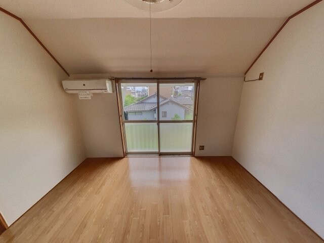 物件内観写真3　(現況が相違する場合は現況を優先致します。)