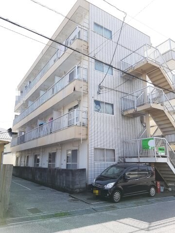 物件外観写真1　(2021年4月撮影)