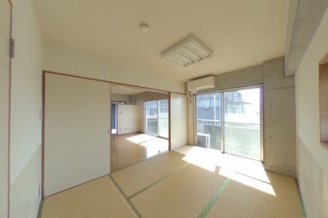 物件内観写真18　(2021年11月撮影※現況を優先します)