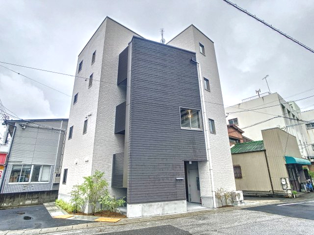 フェリス（旭駅前町）
