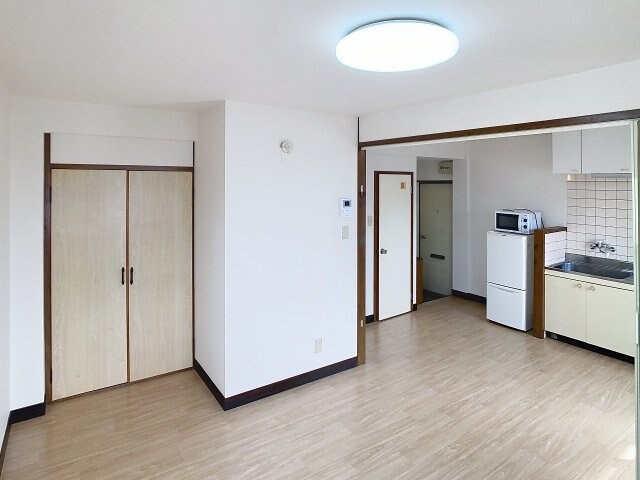 物件内観写真3　(2025年4月撮影※現況を優先致します。)