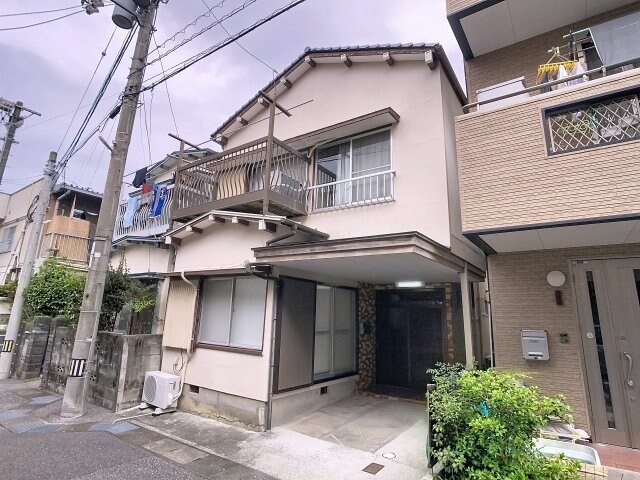 物件外観写真1　(現況と異なる部分は現況を優先いたします。)