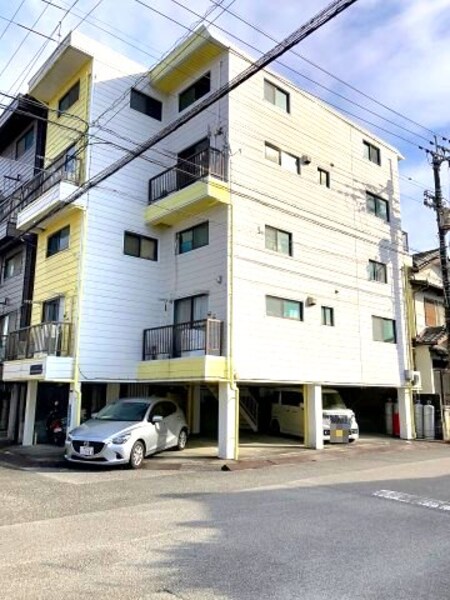 シャーロット葛島外観写真