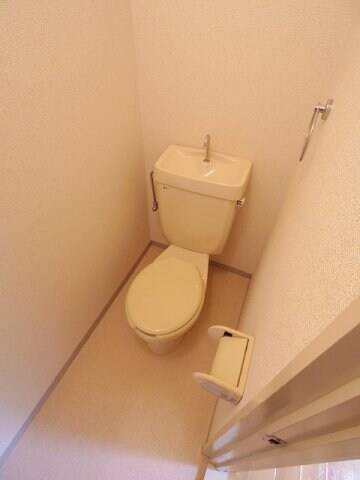 物件内観写真6　(トイレ)