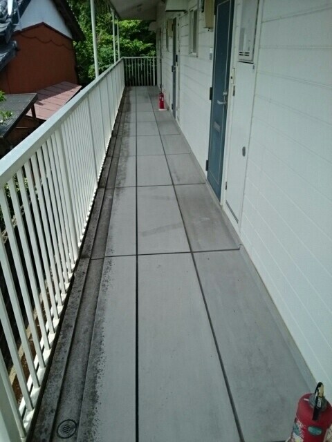 物件内観写真13　(エントランス)