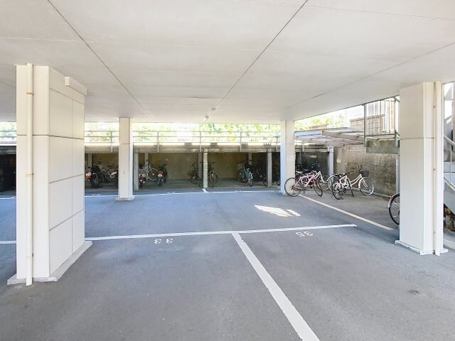 物件外観写真2　(2025年10月撮影)