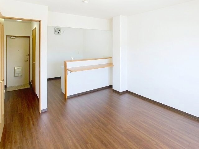 物件内観写真3　(2025年10月撮影)