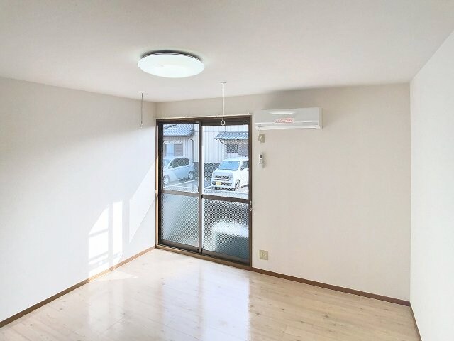 物件内観写真2　(2025年1月撮影)