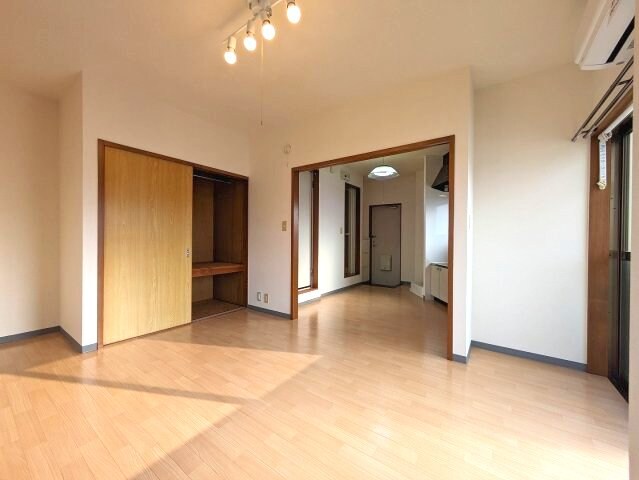 物件内観写真4　(2025年7月撮影※現況を優先します。)