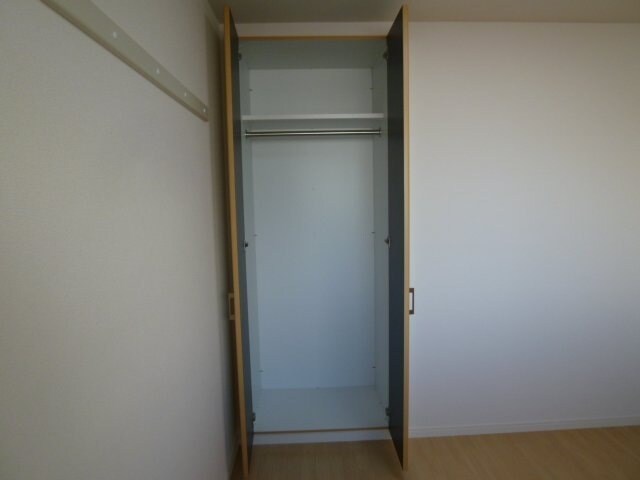 物件内観写真9　(クローゼット)