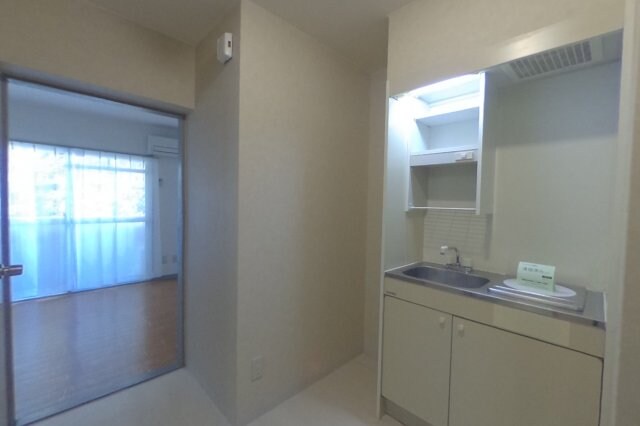 物件内観写真4　(同タイプ間取り別室の写真です。（216）)