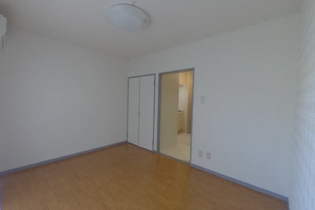 物件内観写真8　(同タイプ間取り別室の写真です。（216）)