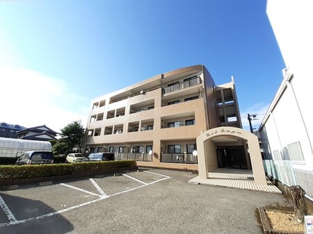 Ｅｎｅａｒｌ・Ｋｕｍａｚａｗａ外観写真