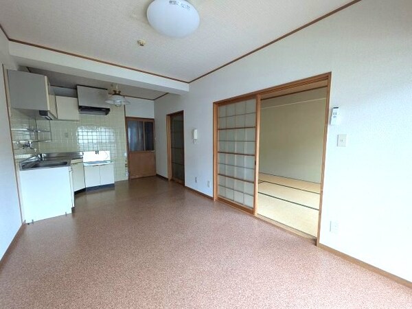 居室(2025年5月撮影※現況を優先致します。)