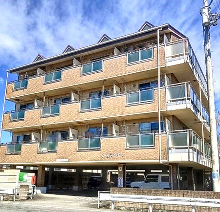 イーリスハイツ A棟外観写真