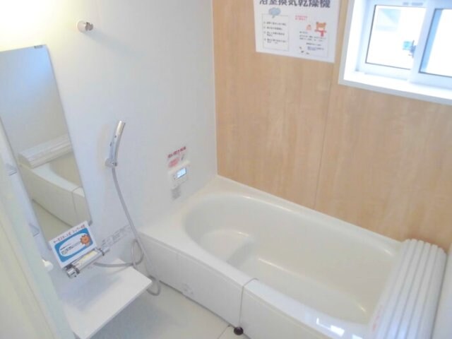 物件内観写真4　(バス／シャワールーム等)