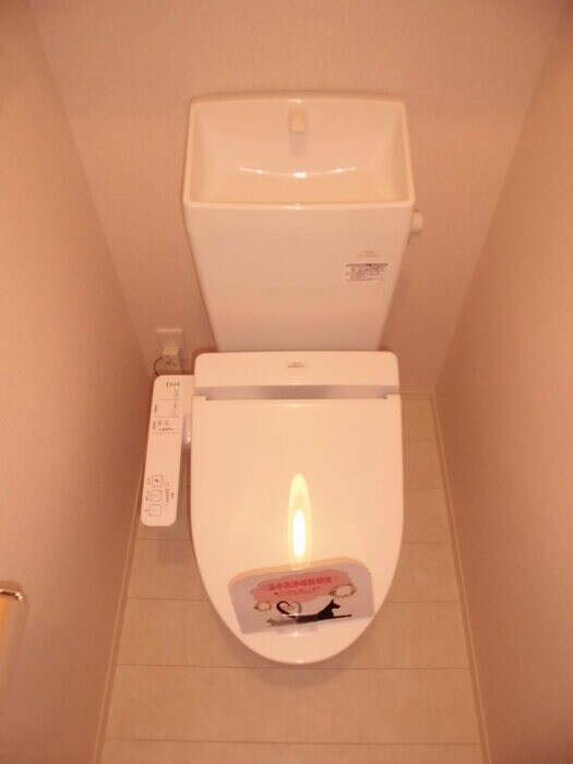 物件内観写真5　(トイレ)