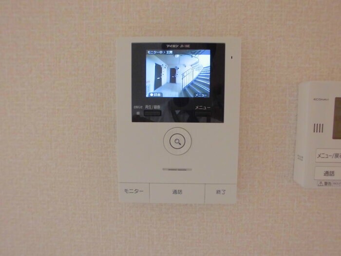物件内観写真13　(ＴＶモニター付インターホン)