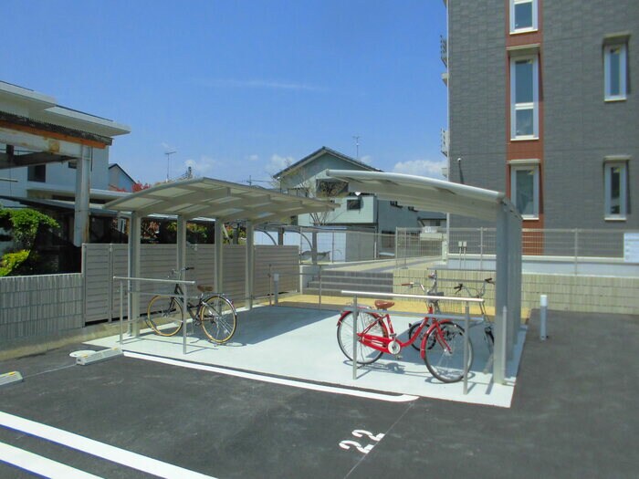 物件内観写真17　(駐輪場)