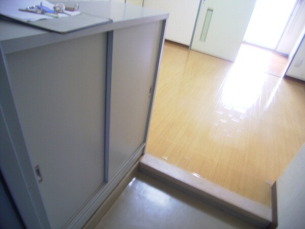収納(参考写真です(303)現況を優先致します。)