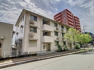 リビングタウン北川添 A棟外観写真