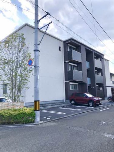 シャーメゾン パン トロワ外観写真