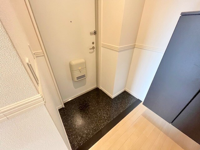 物件内観写真14　(玄関)