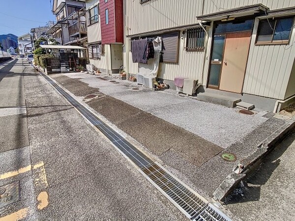 駐車場(2025年2月撮影)