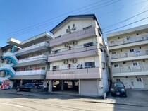 グランドコーポ高須の外観写真