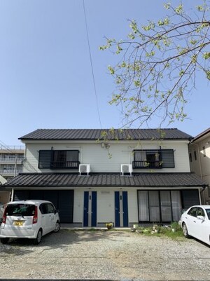タウンハウス新屋敷外観写真