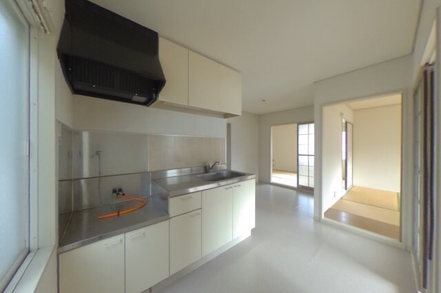 物件内観写真9　(現況が相違する場合は現況を優先致します。)