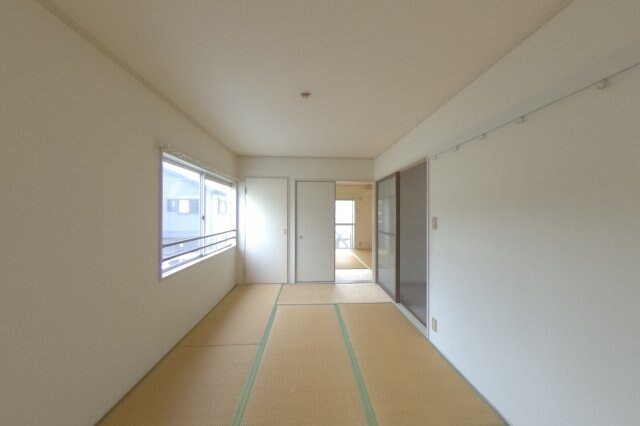 物件内観写真12　(現況が相違する場合は現況を優先致します。)