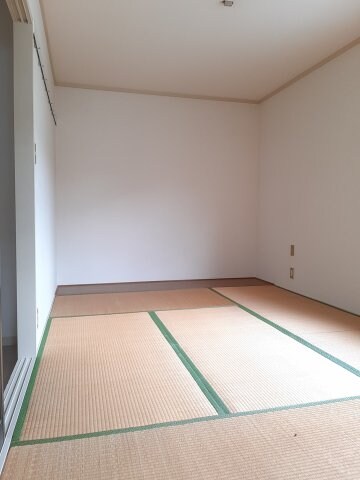 物件内観写真14　(現況が相違する場合は現況を優先致します。)