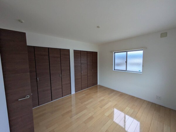 洋室(2025年10月撮影※現況を優先します。)