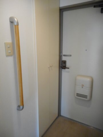 物件内観写真16　(4階別室の参考写真です。現況を優先します。406)