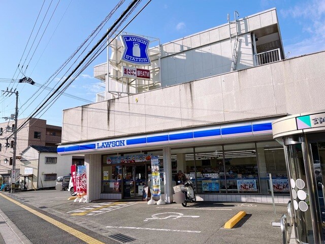 物件内観写真4　(ローソン 高知秦南町一丁目店 827m)
