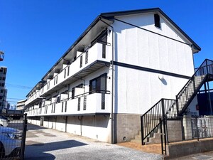 kanada B棟外観写真