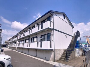 kanada B棟外観写真