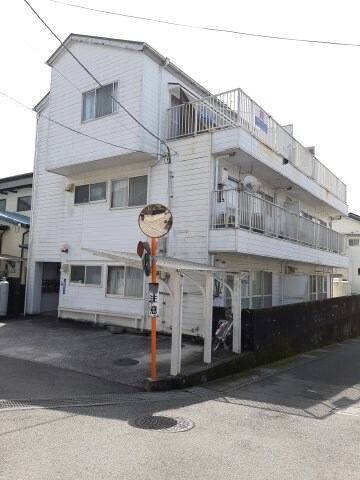 物件外観写真1　(2021年3月撮影)