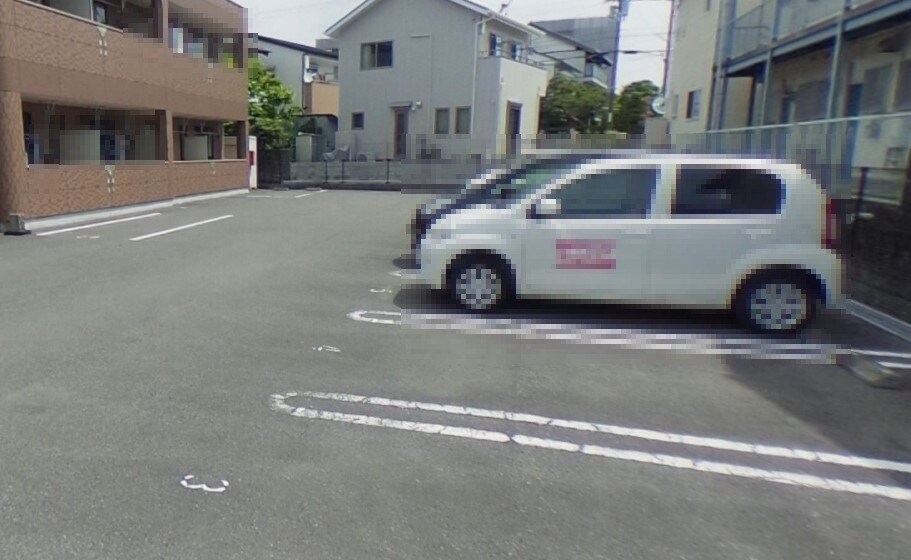 物件外観写真2　(現況を優先します。)