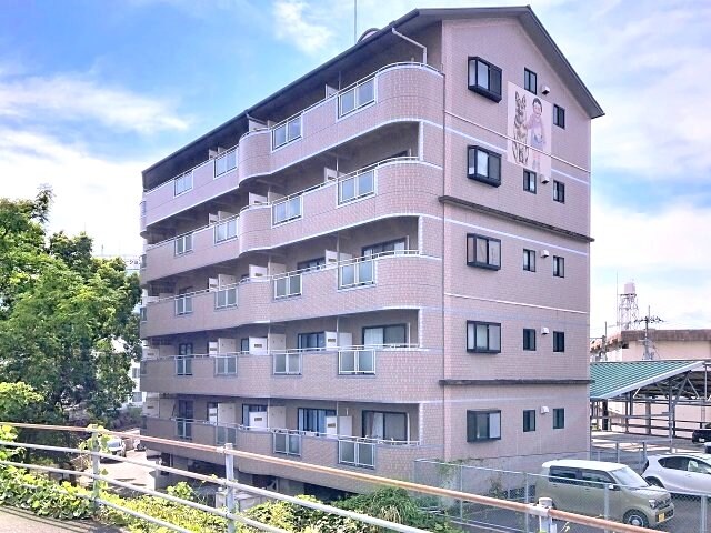 物件外観写真1　(2025年10月撮影)