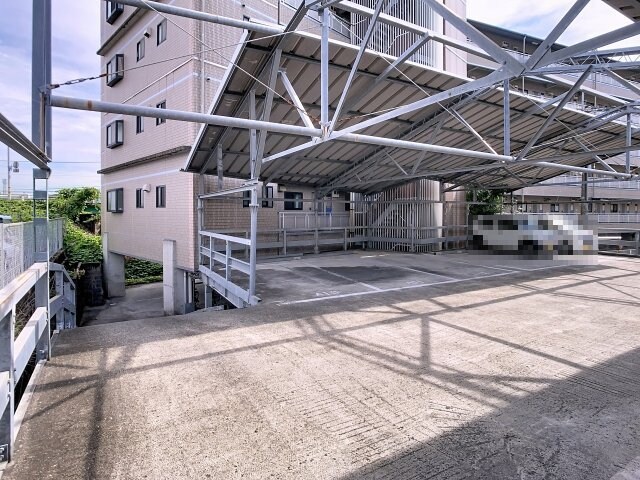 物件外観写真2　(2025年10月撮影)