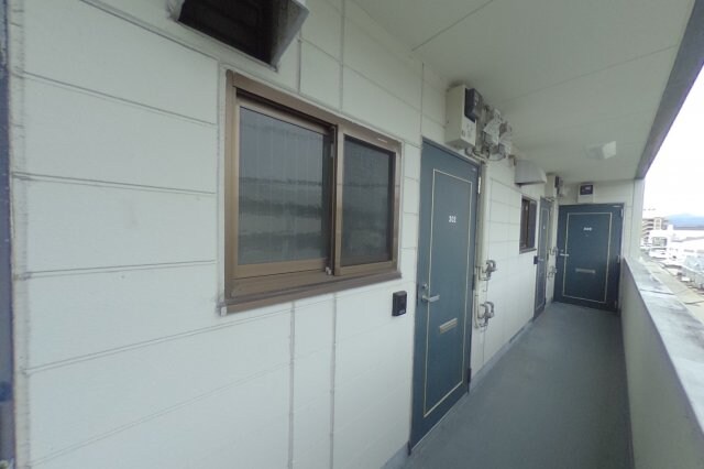 物件外観写真2　(2021年2月撮影※現況を優先致します。)