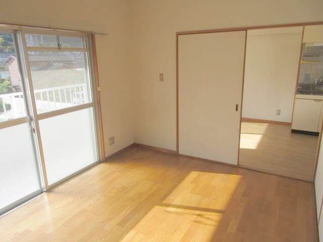 物件内観写真2　(2015年12月撮影)