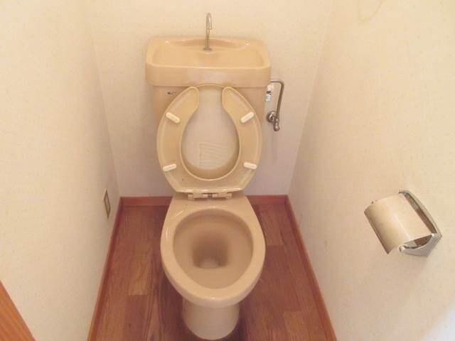 物件内観写真5　(2015年12月撮影)