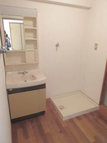 物件内観写真6　(2015年12月撮影)