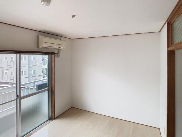 物件内観写真3　(現況を優先します。（撮影時期：2024年7月）)