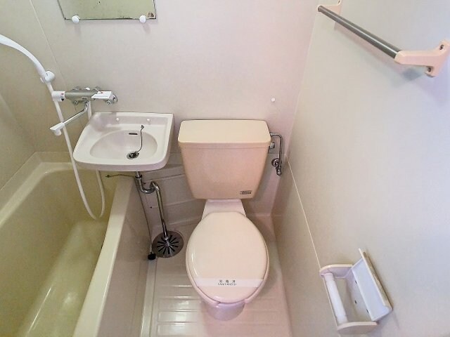 物件内観写真6　(現況を優先します。（撮影時期：2024年7月）)