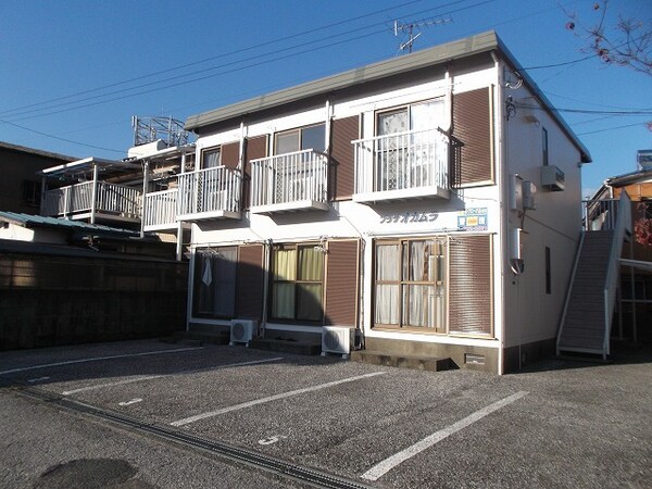 外観(現況が相違する場合は現況を優先致します。)