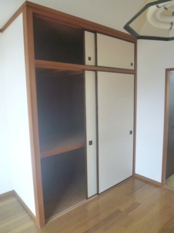 物件内観写真4　(現況が相違する場合は現況を優先致します。)